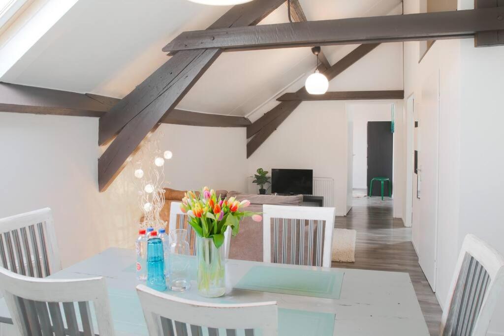 Uroczy Apartament I Bezplatny Parking Na Miejscu Kerkrade Luaran gambar